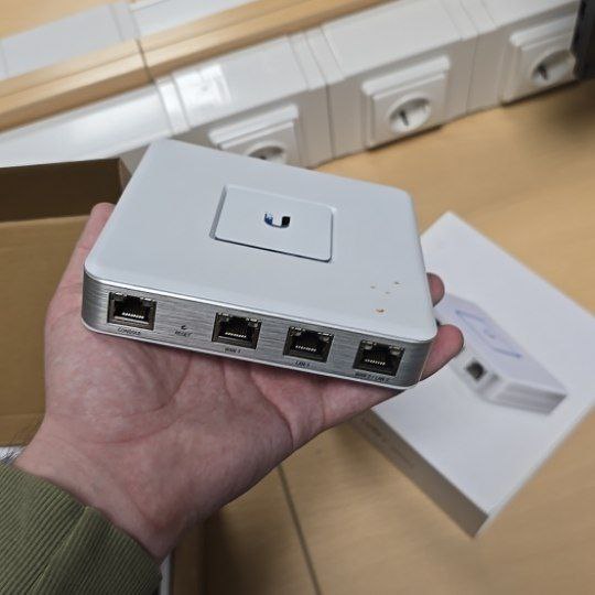 UniFi Security Gateway 3P